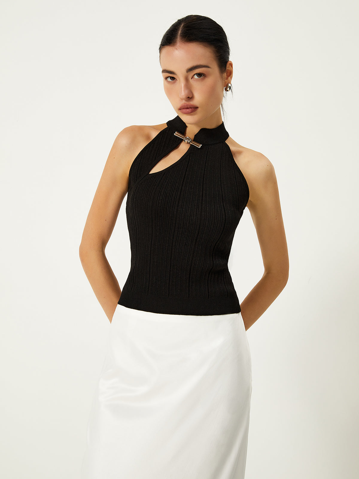 Top met asymmetrische knoopsluiting
